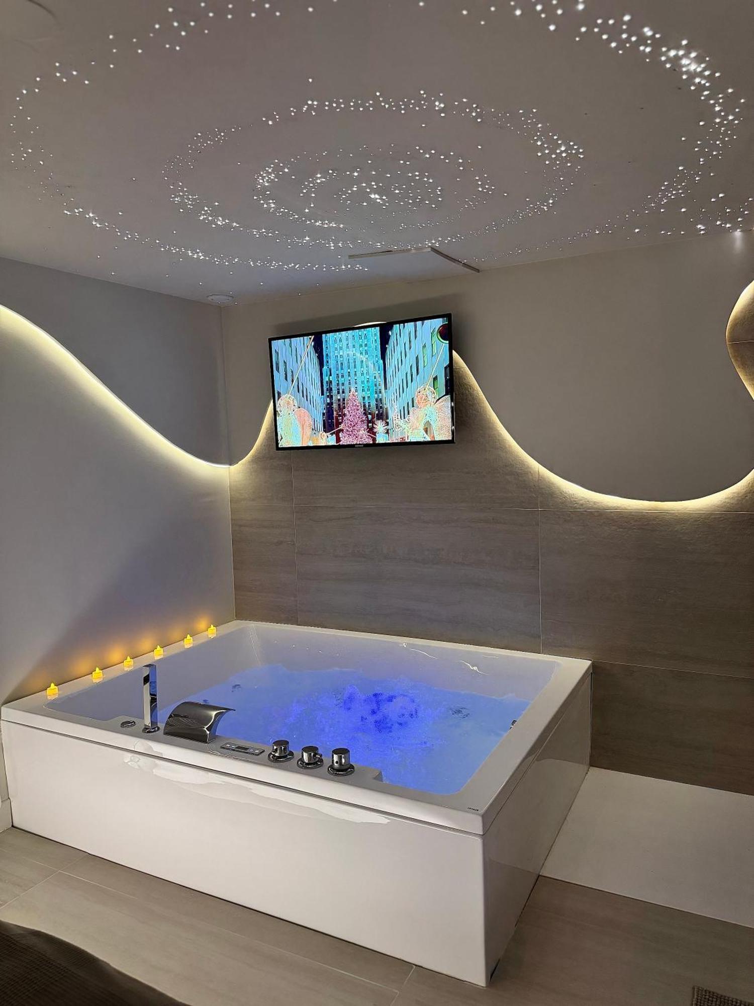 Spa Privatif - Love Room Luxe - Proche Disney Marles-en-Brie Bagian luar foto